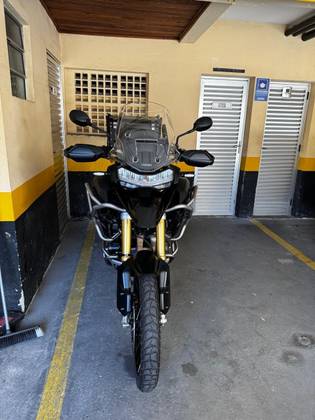TRIUMPH TIGER 1200 BLACK EDITION TRIUMPH TIGER 1200 BLACK EDITION